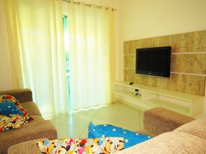 Apartamento, 2 quartos (Cod 397A) | Área de estar