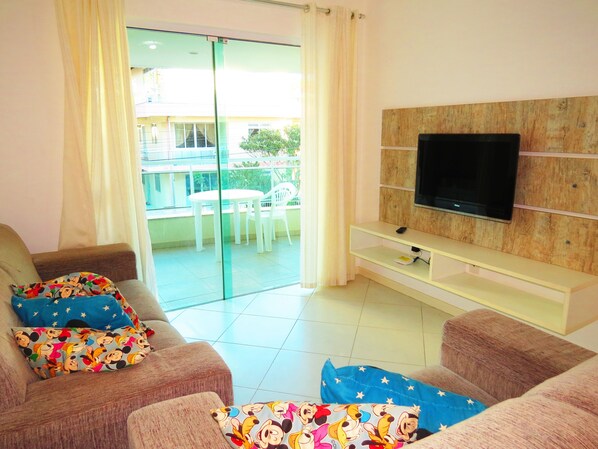 Apartamento, 2 quartos (Cod 397A) | TV