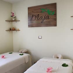 Couples treatment room(s), sauna, hot tub, body treatments, hydrotherapy