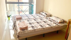 City Apartment | 3 bedrooms, iron/ironing board, free WiFi, bed sheets - Espectacular Apartamento centro Alicante (Alicante)