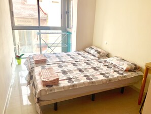 3 bedrooms, iron/ironing board, free WiFi, bed sheets - Espectacular Apartamento centro Alicante (Alicante)