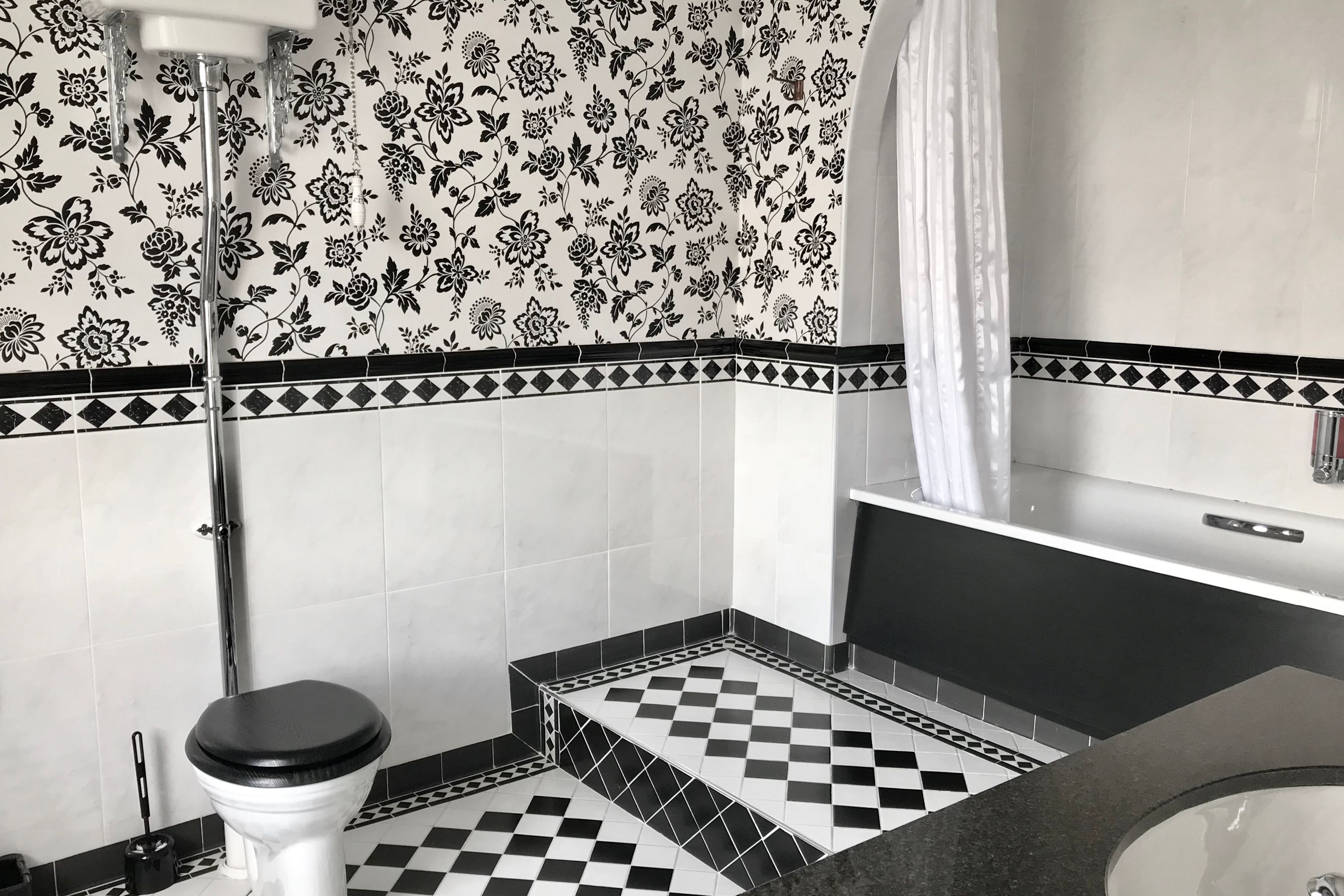 行政客房 | 浴室 | 浴缸、吹风机、毛巾