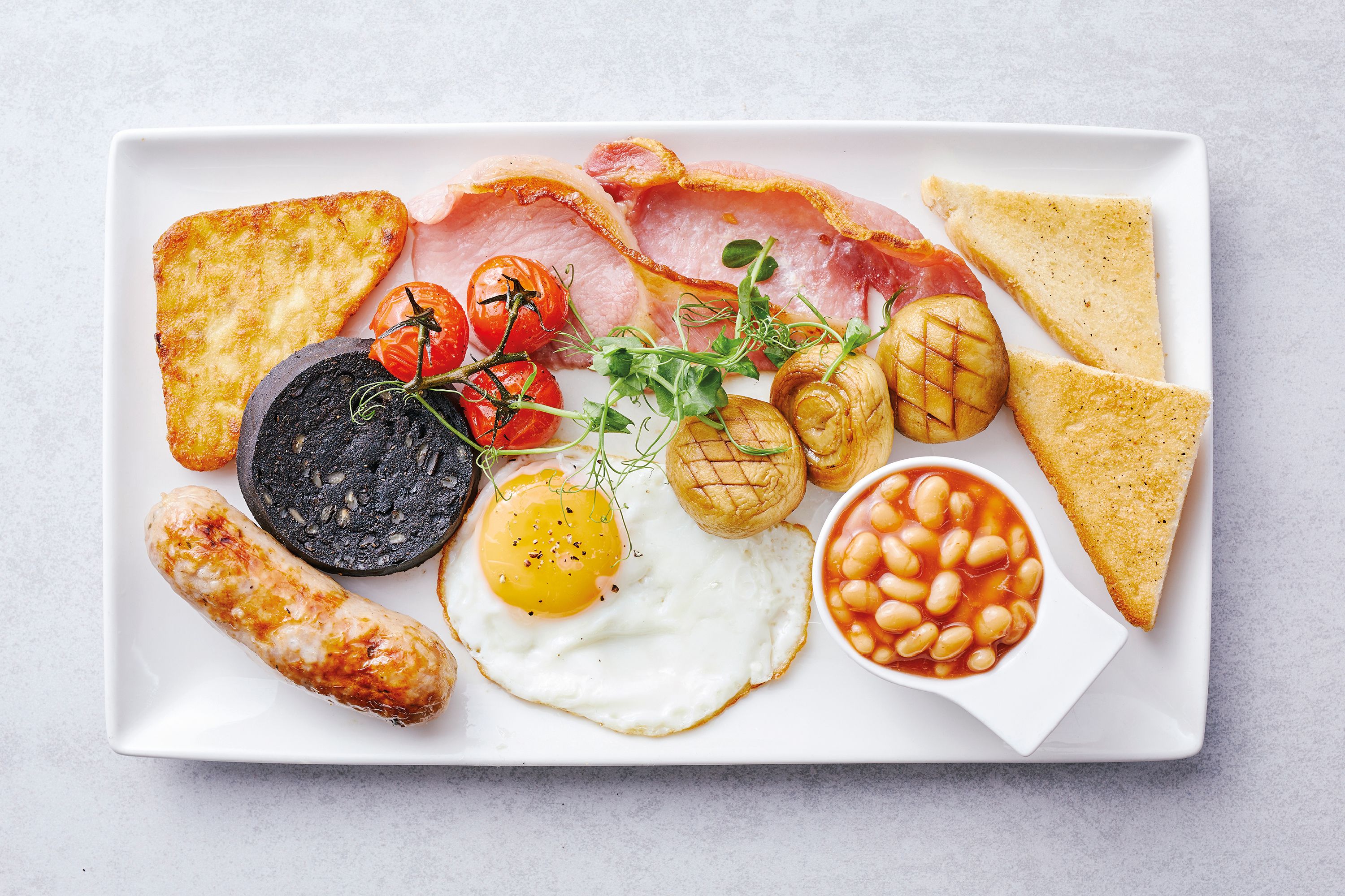 free daily full breakfast