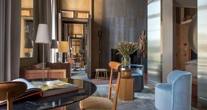 Cour des Vosges - Evok Collection