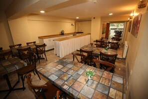 Free daily buffet breakfast - Yues Hotel (Istanbul)