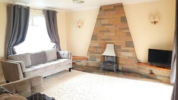 Classic Cottage | Living area