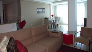 Unclassified image, 2 of 26, button - Cod 511 Apart Frent Mar Com 3 Suites (Bombinhas)