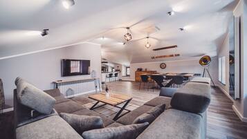 Apartment, 2 Bedrooms, Non Smoking (Intimacy) | Living area | Smart TV