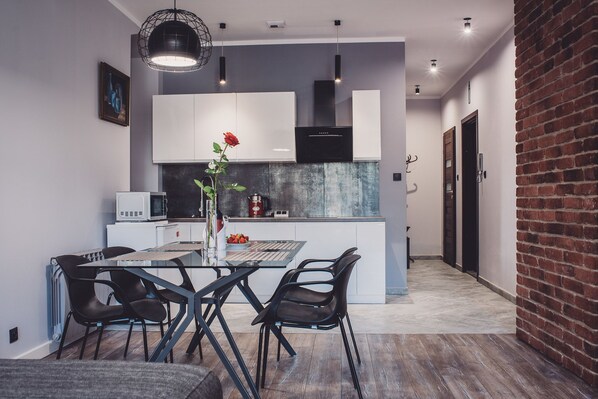 Apartment (Kolory Czasu) | Living area | Smart TV