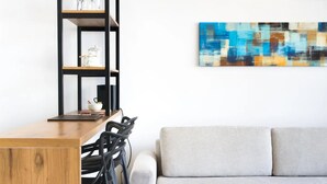 Basic Apartment, 1 Bedroom | In-room dining - Hermoso Monoambiente Palermo Hollywood (Buenos Aires)