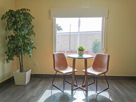 Habitacion ejecutiva plus deluxe | Vista para a rua