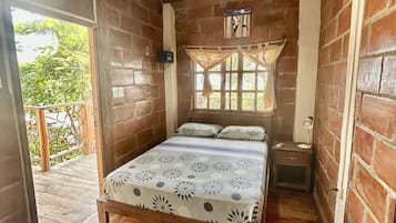 Superior Room | 1 bedroom, in-room safe, iron/ironing board, free WiFi