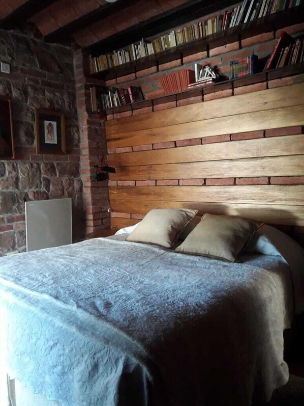 Traditional Cabin (Cabaña Del Cerro) | Individually decorated, individually furnished, blackout curtains - Apartamentos del Cerro (Salta)