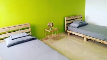 Laptop workspace, free WiFi, bed sheets