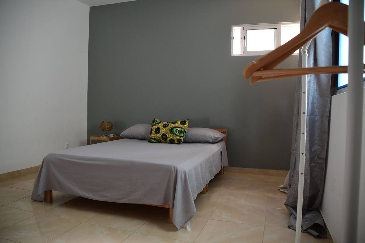 Basic Double Room (#2) | Laptop workspace, WiFi (free), bed sheets