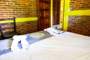 Quarto básico, 1 quarto | Roupas de cama premium, individualmente decorados