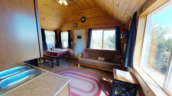 Cabaña (White Pine Cozy Secluded Cabin, Stunn) | Wifi gratis y ropa de cama 