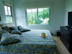 Deluxe appartement, 3 slaapkamers | 3 slaapkamers, verduisterende gordijnen, een strijkplank/strijkijzer