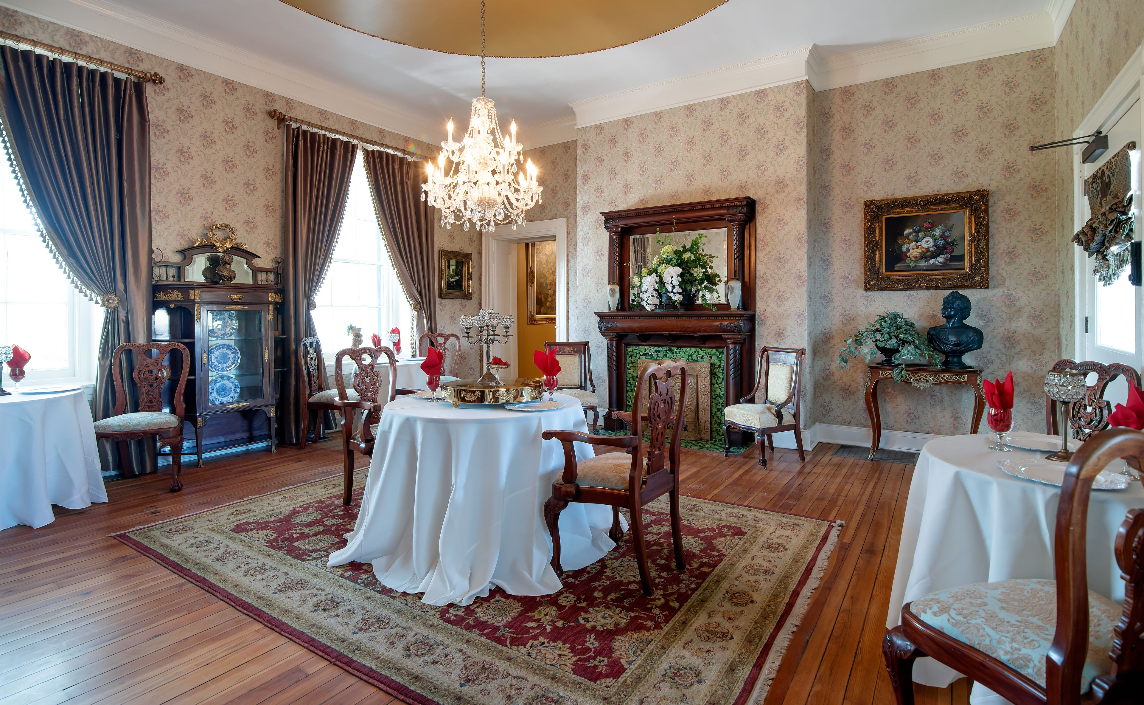 Free daily self-serve breakfast