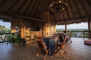 Terrace/patio - Casa de Olas Boutique Hotel (Puerto Escondido)