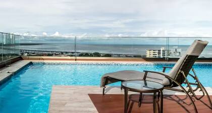 Dazzling Apartment Ocean View