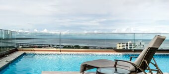 Dazzling Apartment Ocean View