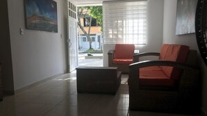 Flat-screen TV - Apartamentos Nuevos (Cali)