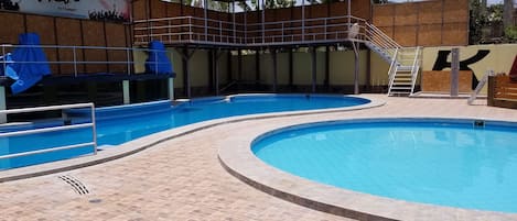 Seasonal outdoor pool