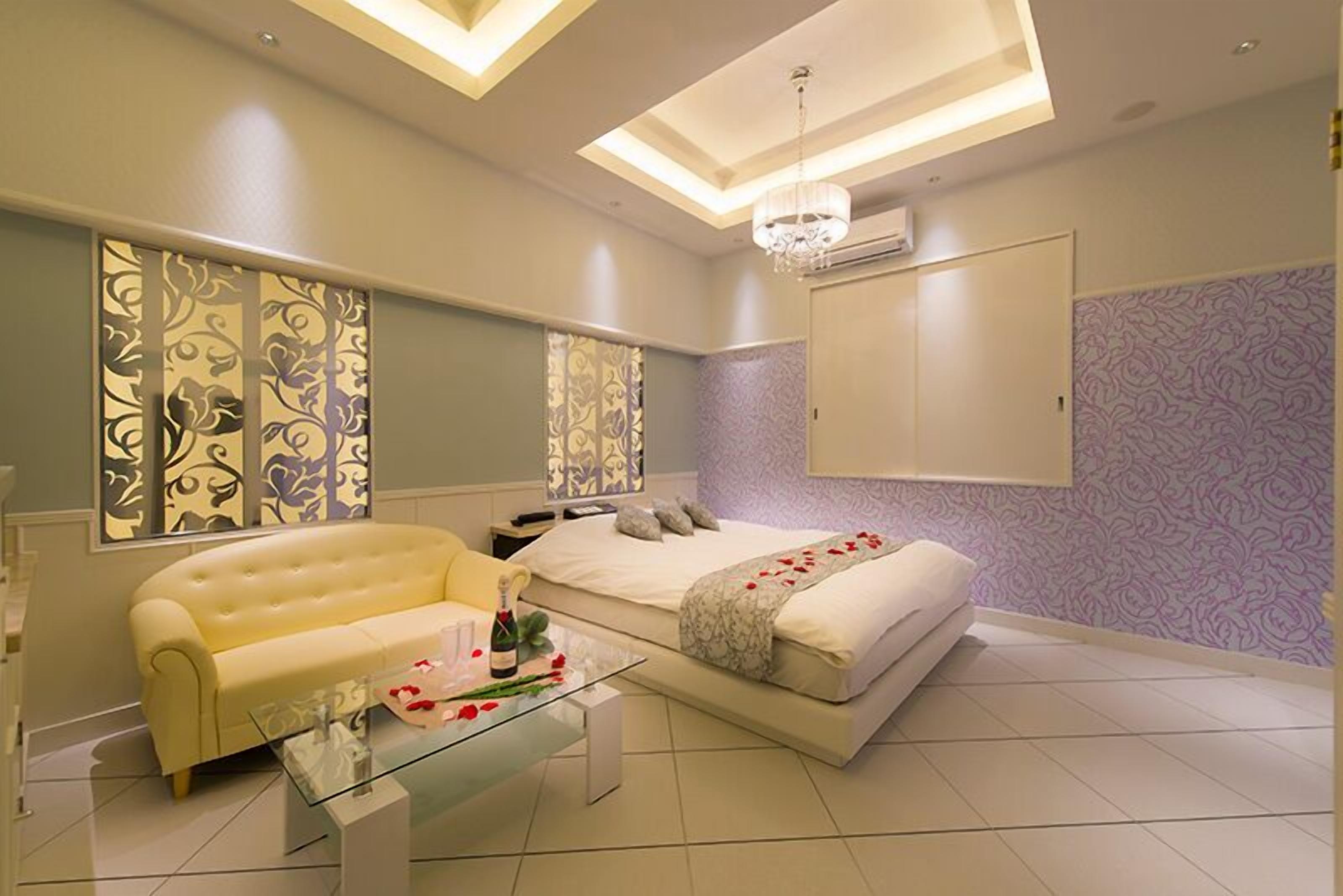 スタンダード ダブルルーム | 客室ごとに異なる装飾、デスク、WiFi (無料)、ベッドシーツ