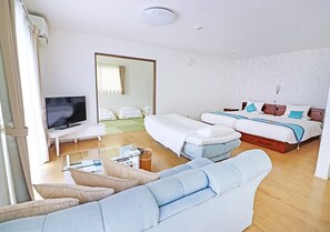 Three Bedrooms House | In-room safe, desk, laptop workspace, blackout curtains - Ecot Shimozato 1 (Miyakojima)