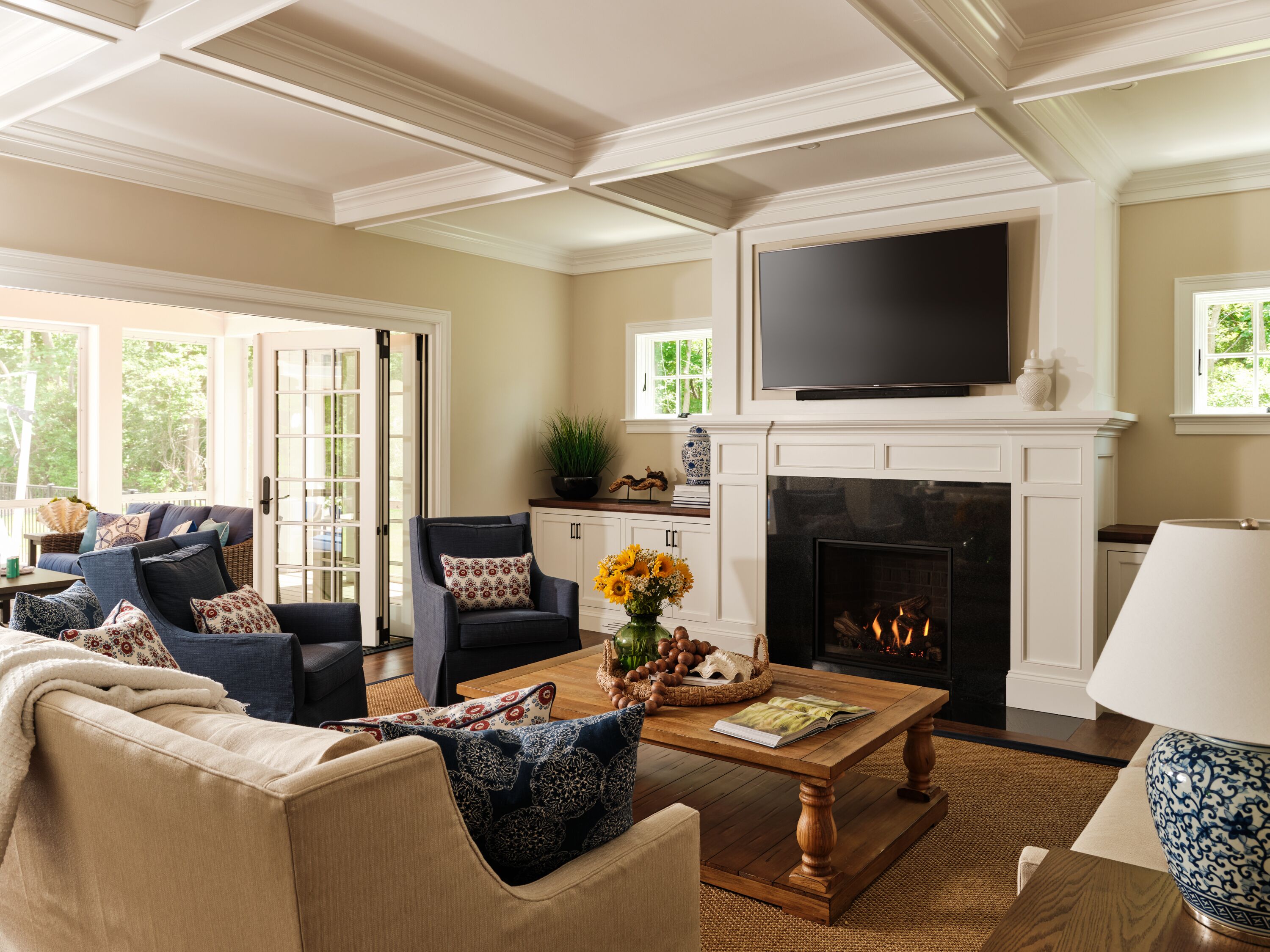 Smart TV, fireplace, video games, ping pong