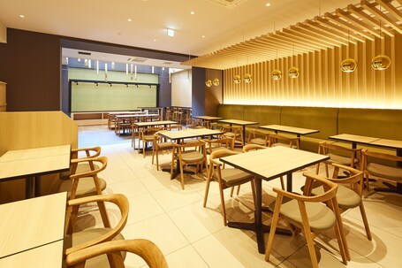 hotel MONday Kyoto Karasuma Nijo - Image 1