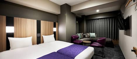 Family Room, Non Smoking/Shuttle buses to Kinkakuji available!