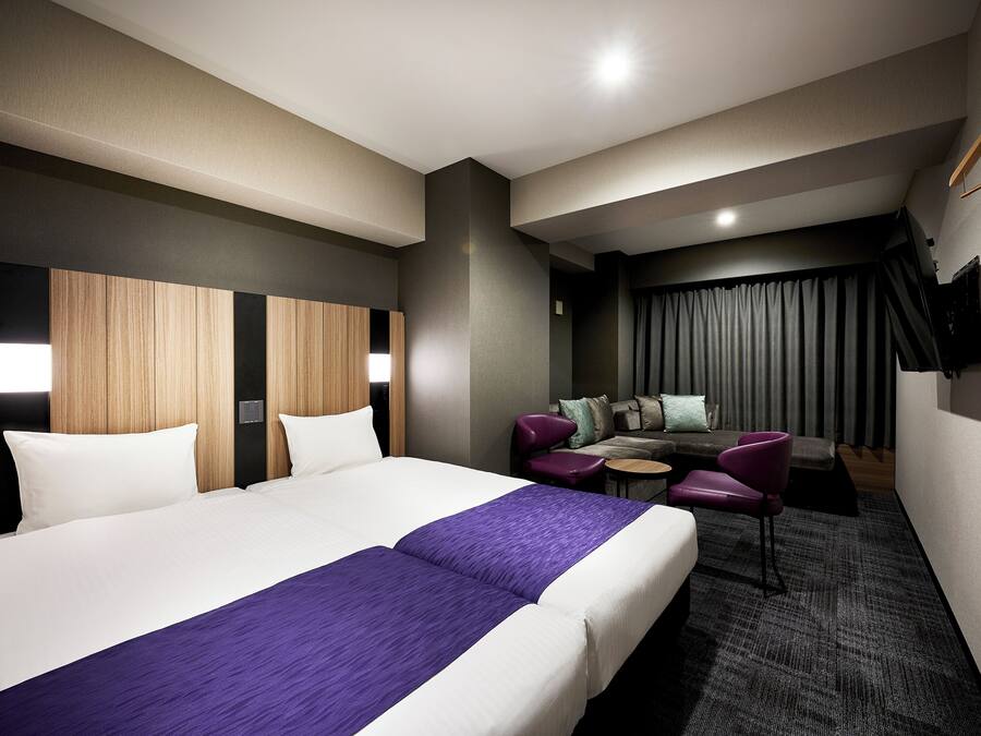 Perhehuone, tupakointi kielletty | Tallelokero huoneessa, ilmainen Wi-Fi, vuodevaatteet