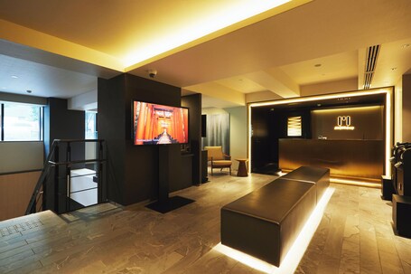 hotel MONday Kyoto Karasuma Nijo - Image 9