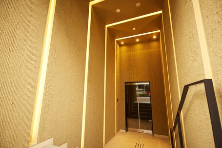 hotel MONday Kyoto Karasuma Nijo - Image 17