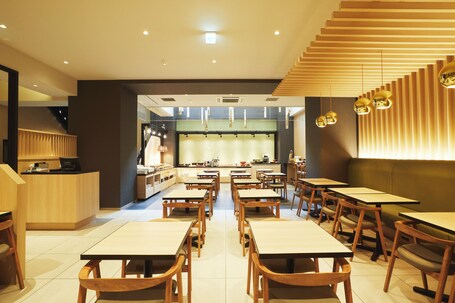 hotel MONday Kyoto Karasuma Nijo - Image 8