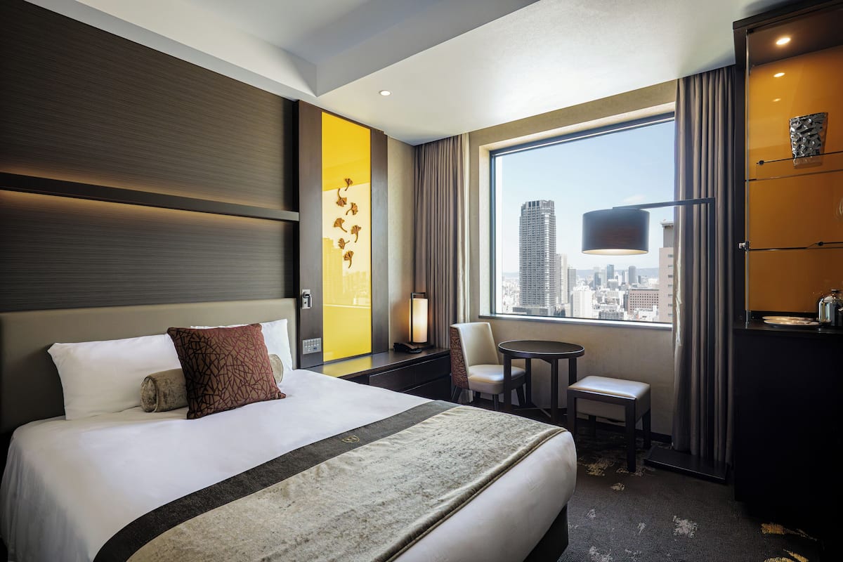 Economy Double Room | Down duvets, in-room safe, blackout curtains, soundproofing