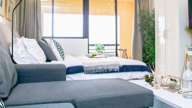 Deluxe Studio Apartment