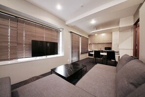 Deluxe Room, 3 Bedrooms, Non Smoking, Kitchen | Laptop workspace, free WiFi, bed sheets - Zonk Hotel Nakasu (Fukuoka)