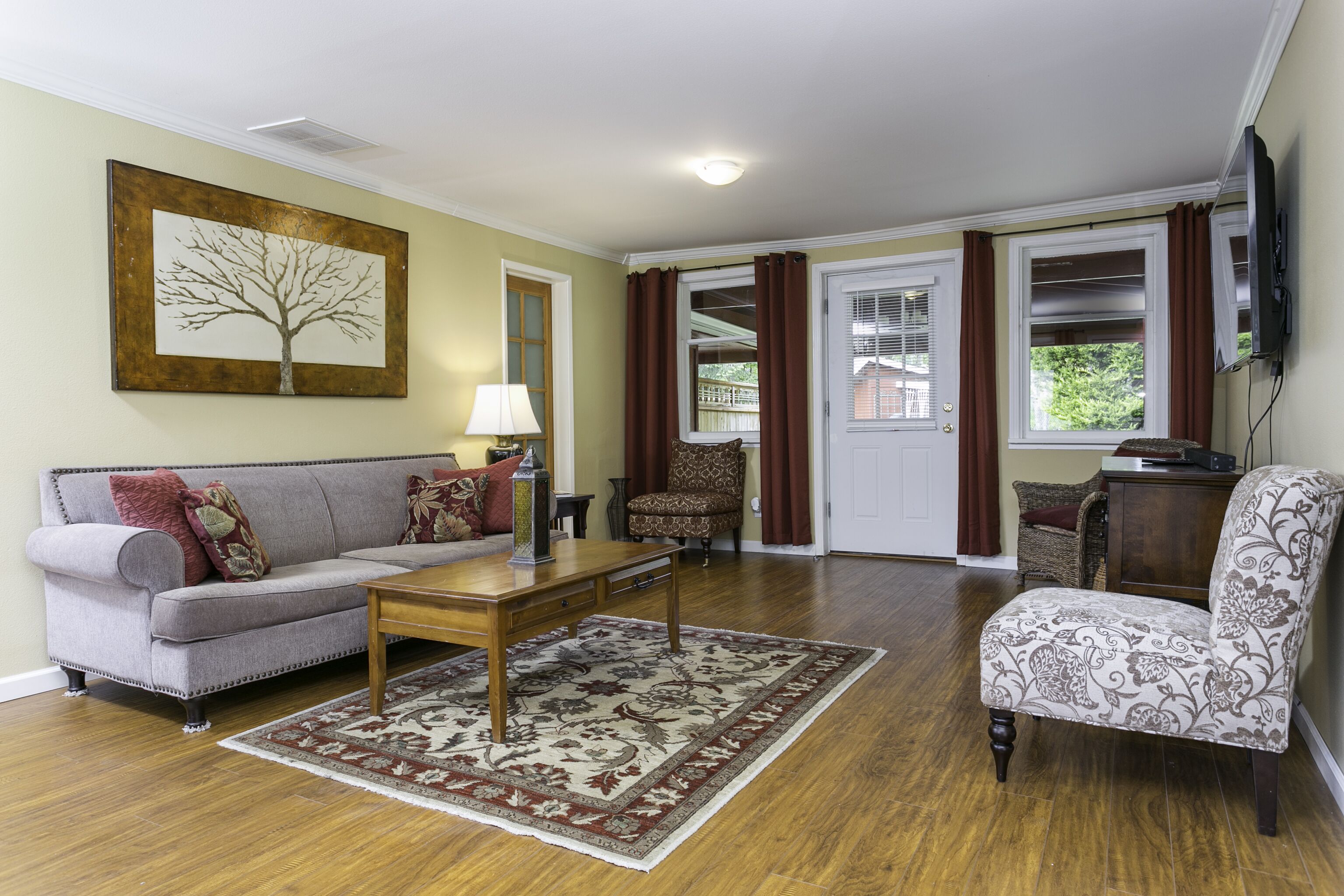 Lake, Golf, Biking close to WWU & downtown