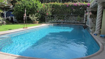 AuĂenpool, beheizter Pool