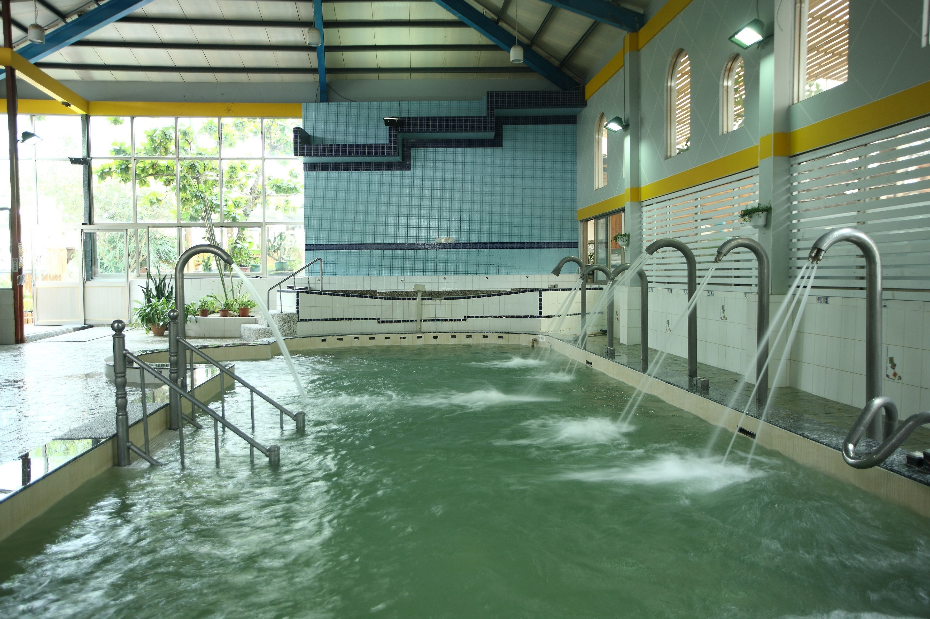 steam room, hot springs/mineral springs