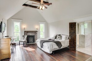 4 chambres, fer et planche à repasser, Wi-Fi gratuit, draps fournis