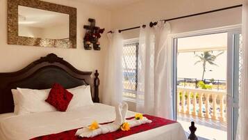 King Room | Premium bedding, down comforters, pillowtop beds, minibar