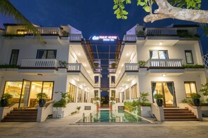 Front of property - evening/night