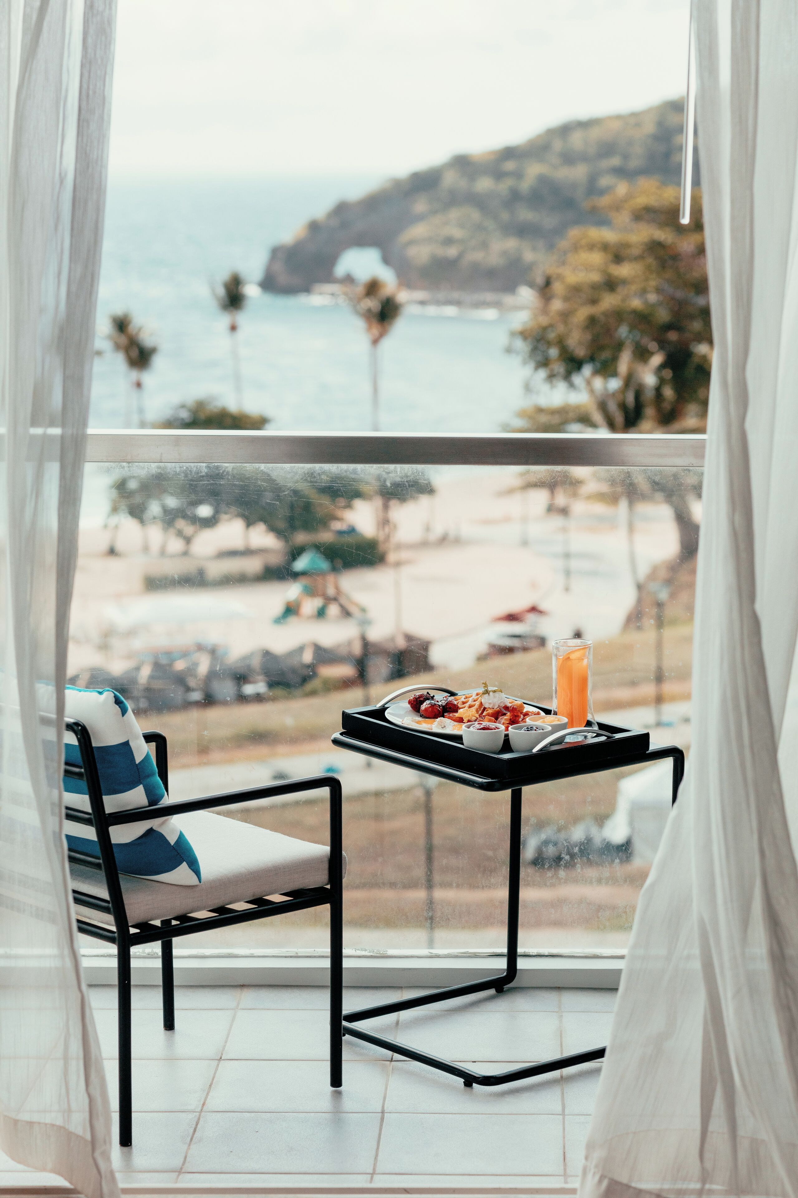 Habitació Premier, vistes al mar (Deluxe) | Minibar, caixa forta a l'habitació i escriptori 