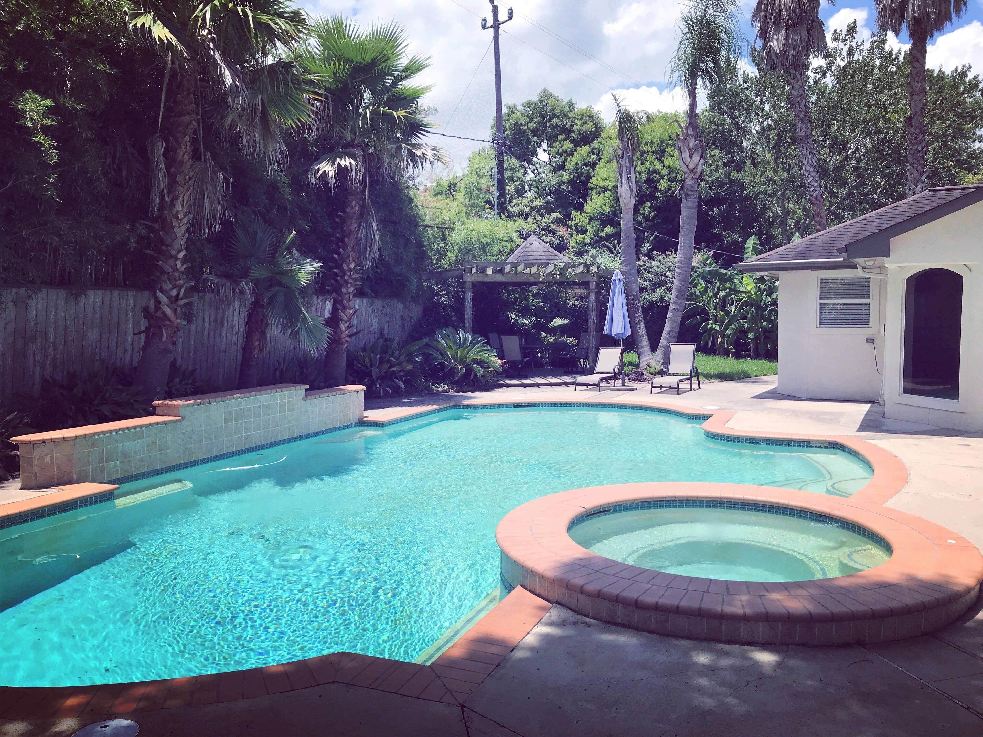 Renovated 5 Bedroom 3.5 Bath w/POOL! Private Home Fully-furnished near MDA TMC