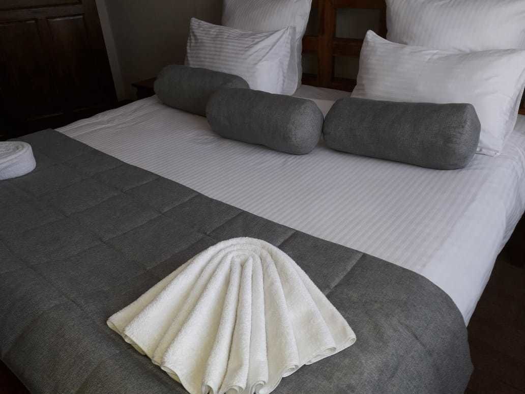 Luxury-Zimmer | Schreibtisch, Bügeleisen/Bügelbrett, Zustellbetten, kostenloses WLAN