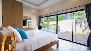 Pool Suite Villa 3 Bedrooms | Minibar, in-room safe, individually decorated, desk